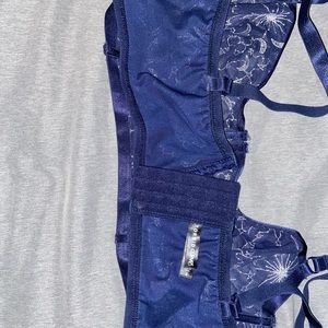 Size 4 Torrid underwire mesh bra